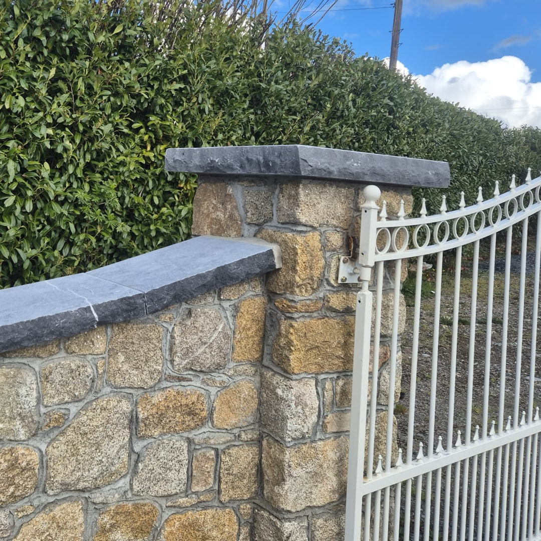 Brown Granite Building Stone Entrance Wall